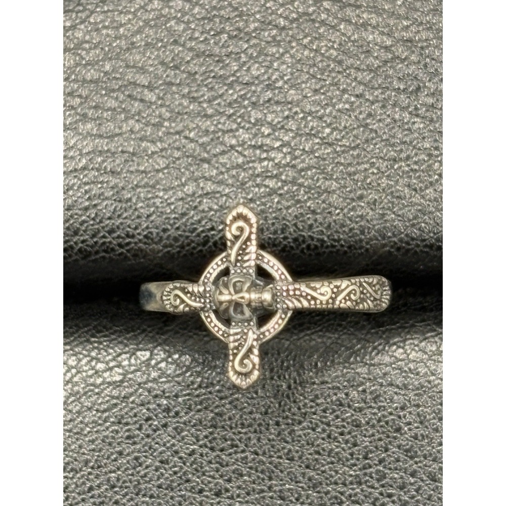 New Condition Sterling Silver Skull Cross Ring Size 7 F3